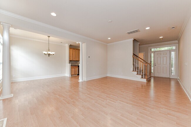 Foto del edificio - 3420 Archdale Dr