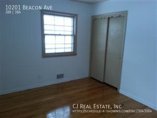 Foto del edificio - 10201 Beacon Ave