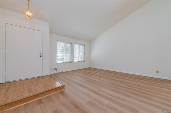 Foto del edificio - 605 Broken Bow Ln