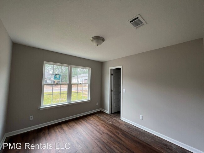 Foto del edificio - 3 br, 2 bath House - 351 South Bridgeport Dr.