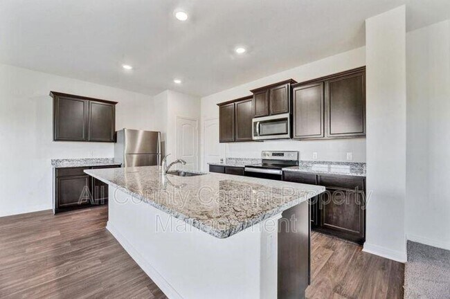 Foto del edificio - 18505 Quiet Range Dr