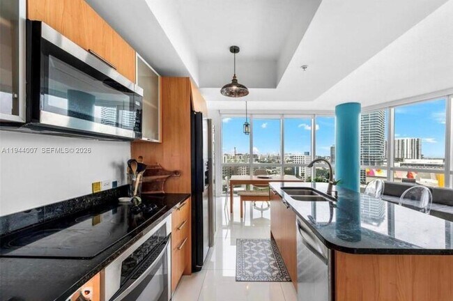 Foto del edificio - 480 NE 30th St