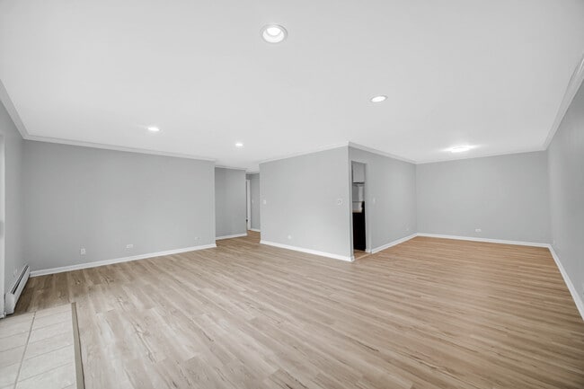 Building Photo - 2407 S Goebbert Rd