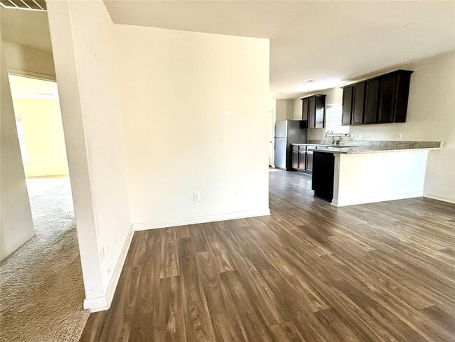 Foto del edificio - 1008 Riverdale Cove