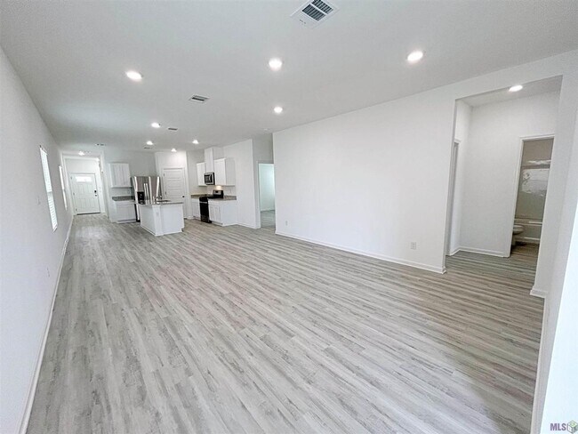 Foto del edificio - 4 Bedroom House NEAR LSU - Hunters Trace- Let's GEAUX !