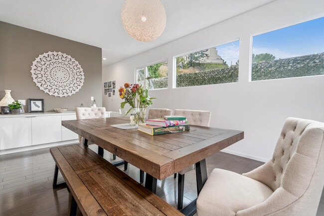 Building Photo - 3218 Ibis St