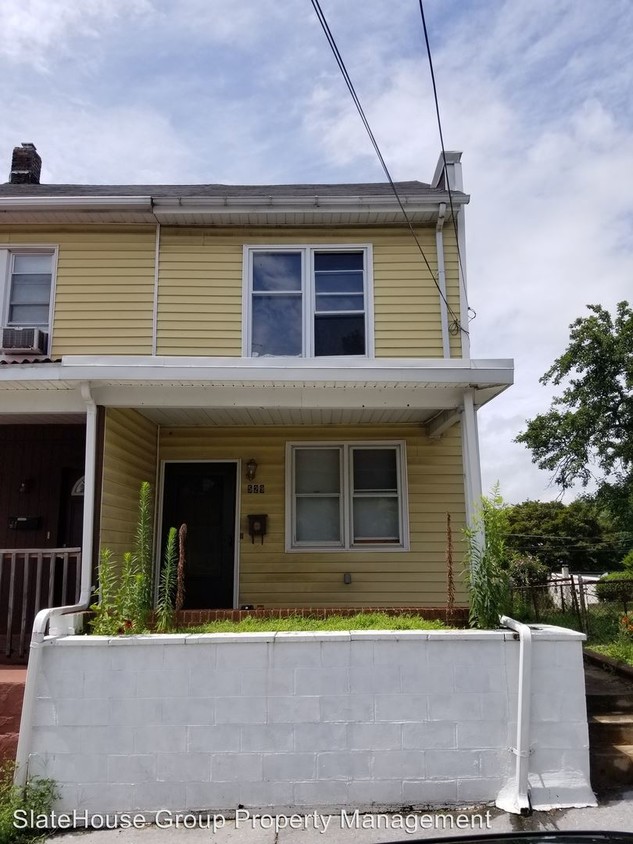 Primary Photo - 3 br, 1 bath House - 529 Lincoln St WST