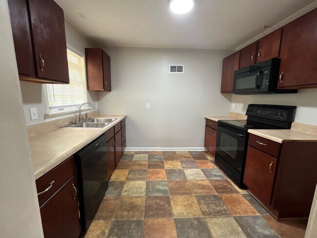 Foto del edificio - 942 W Forest Ave