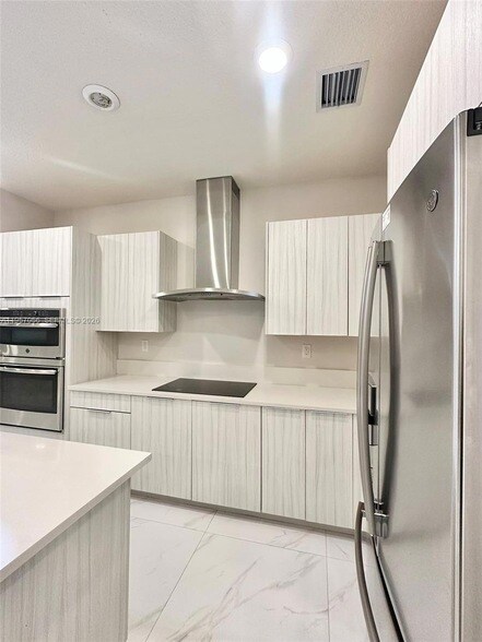 Foto del edificio - 10420 NW 67th St