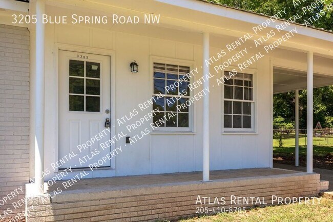 Foto del edificio - 3205 Blue Spring Rd NW