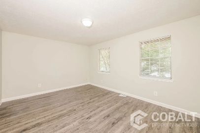 Building Photo - 3499 Creekview Pl