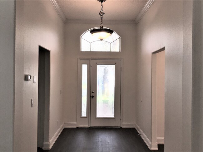 Foto del edificio - 882 Grand Hughey Ct