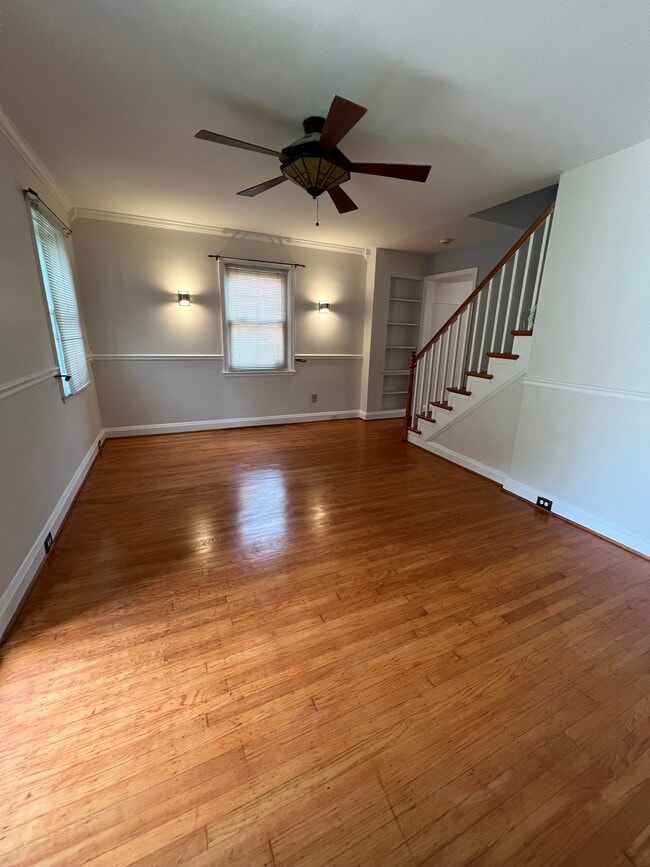 Foto del edificio - 915 Argonne Dr