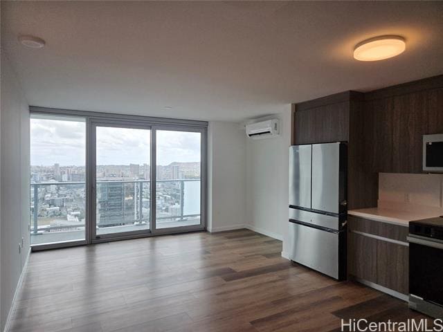 Foto del edificio - 1515 Liona St