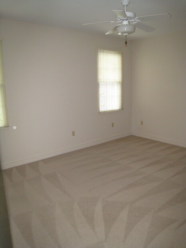 Building Photo - 2767 West Blvd