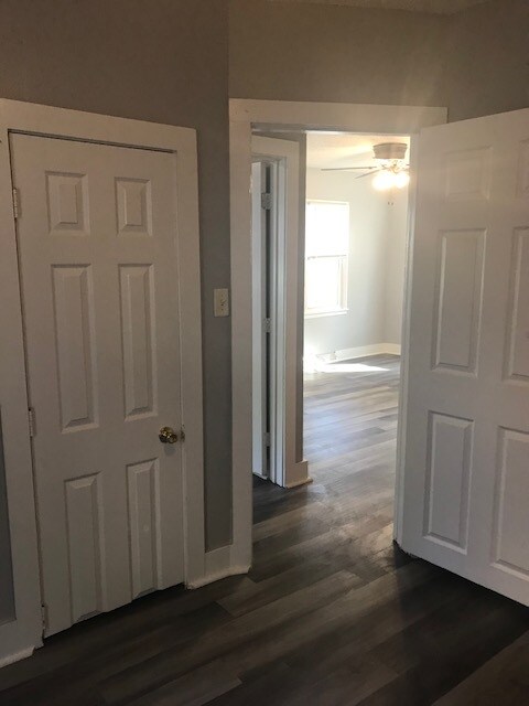 Foto del edificio - 1300 E 36th Ct