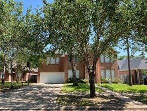 Building Photo - 17614 Glenmark Dr