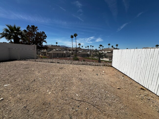 Building Photo - 261 Cottonwood Dr