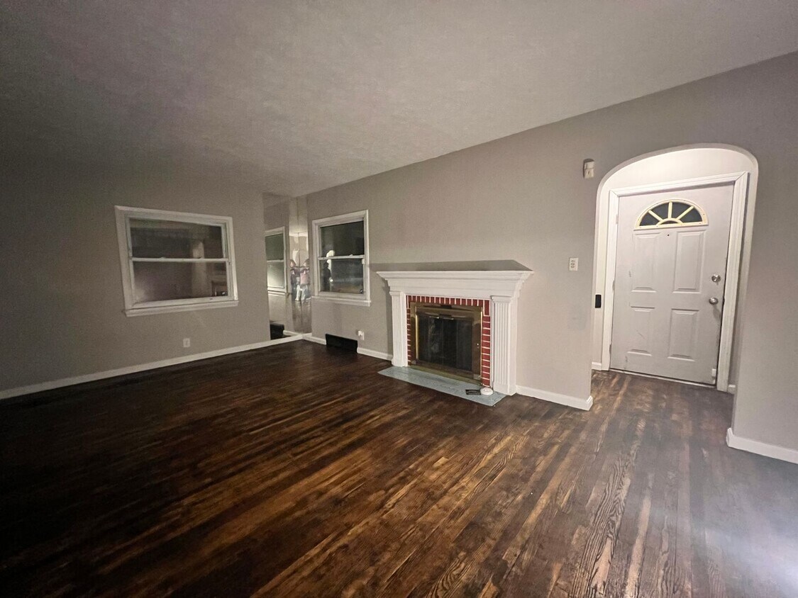 2132 Tuscarawas St W, Canton, OH 44708 House Rental in Canton, OH