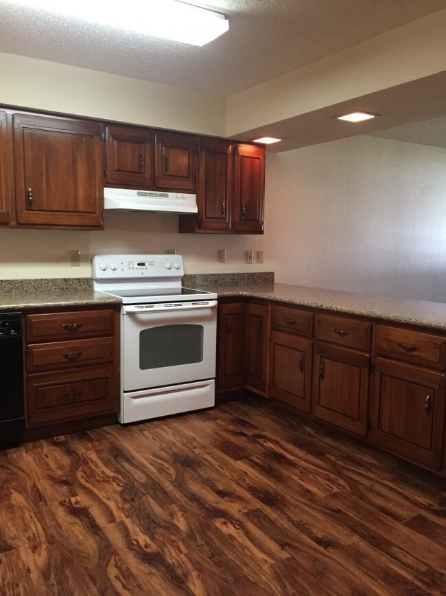 Kitchen - 1307 Florida Ave