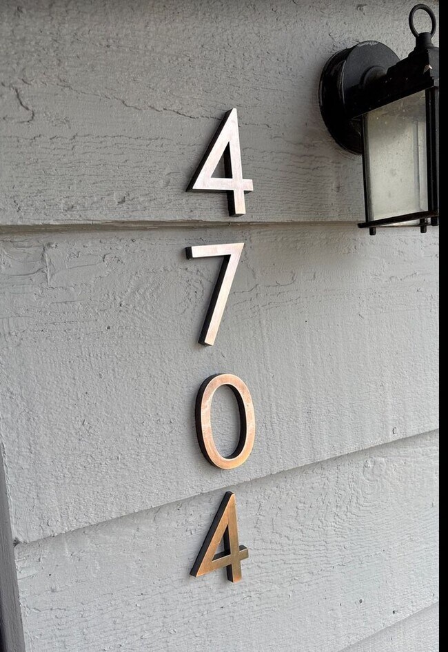 Foto del edificio - 3/1.5 bath South OKC-small pets accepted