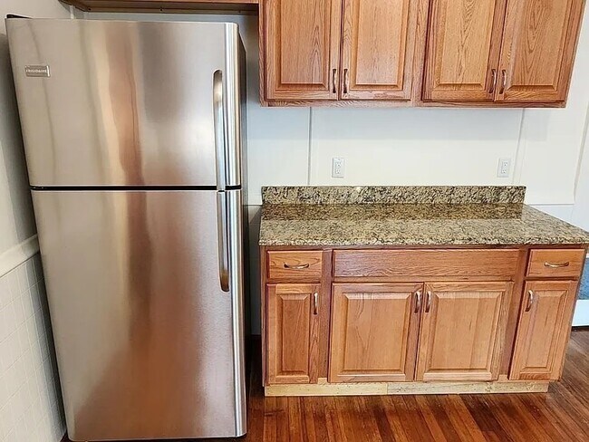 Foto del edificio - 38 Elmwood St