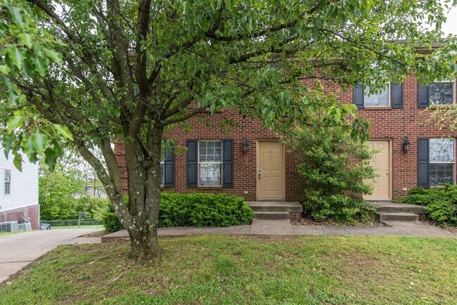 Building Photo - 614 Sherard Cir