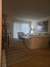 Building Photo - 2300 Fairview Rd