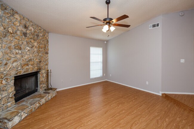 Foto del edificio - Clean and Neat Single Family Home