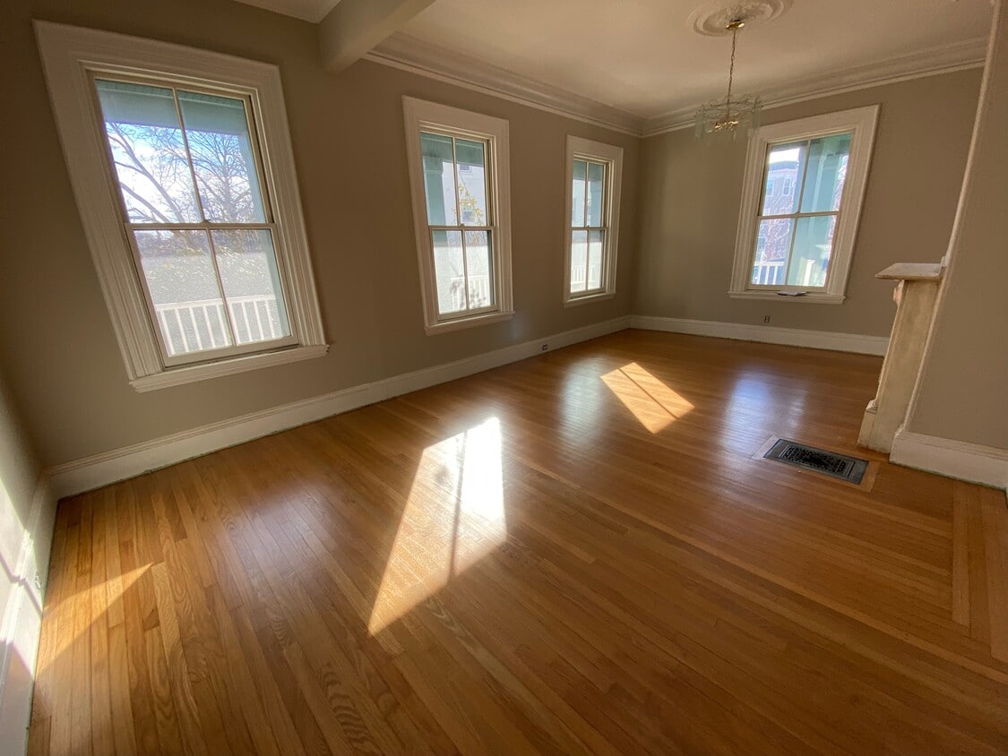 71 Greenough St, Brookline, MA 02445 House Rental in Brookline, MA