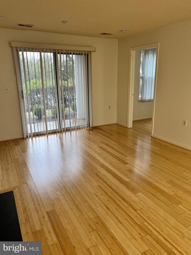 Building Photo - 15302 Diamond Cove Terrace