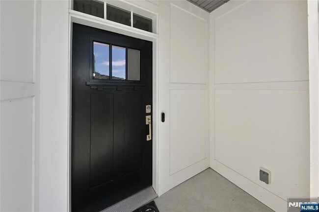 Building Photo - 31 Hearthstone Ct