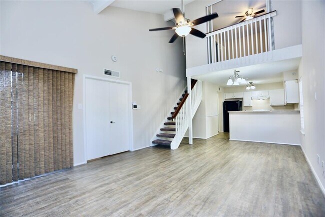 Building Photo - 13483 Garden Grove