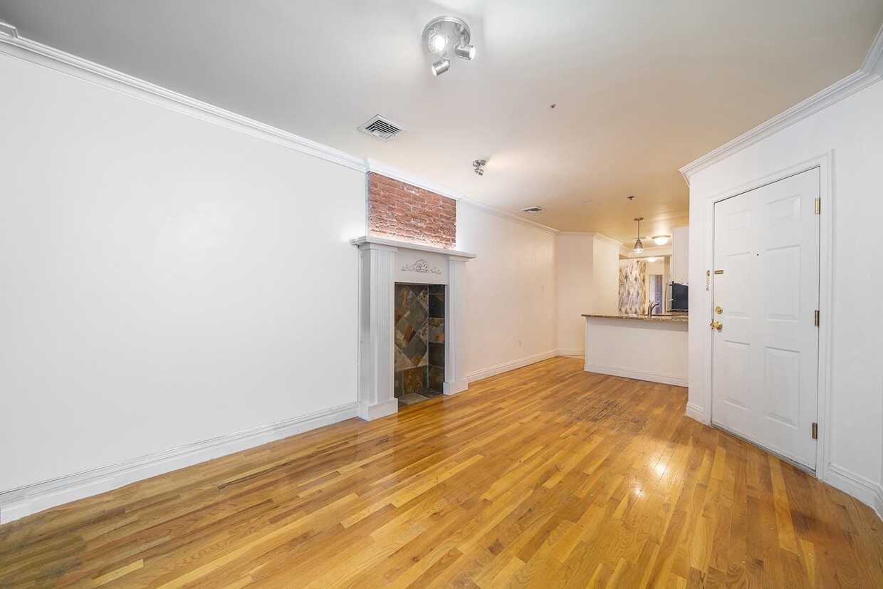 Foto principal - 306 2nd St