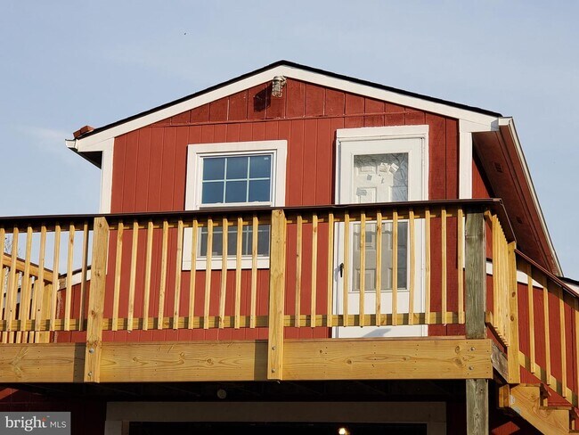 Building Photo - 23376 New Mountain Rd