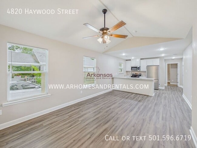 Building Photo - 4820 Haywood St
