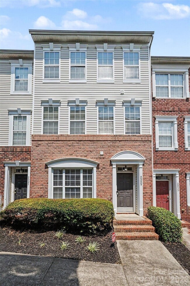 Building Photo - 2029 Kegsworth Dr