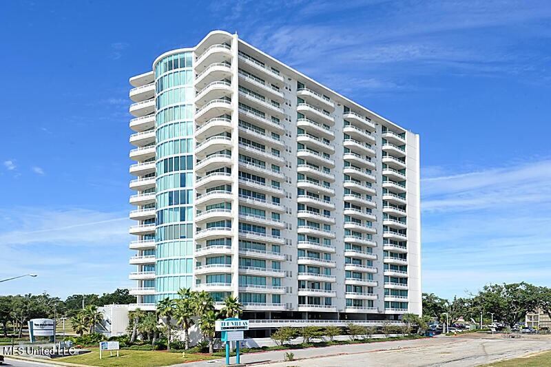 Primary Photo - 2060 Beach Blvd