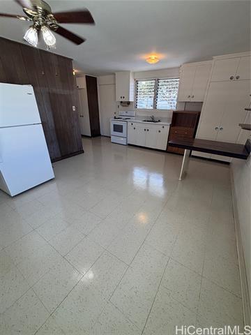 Building Photo - 1008 Isenberg St
