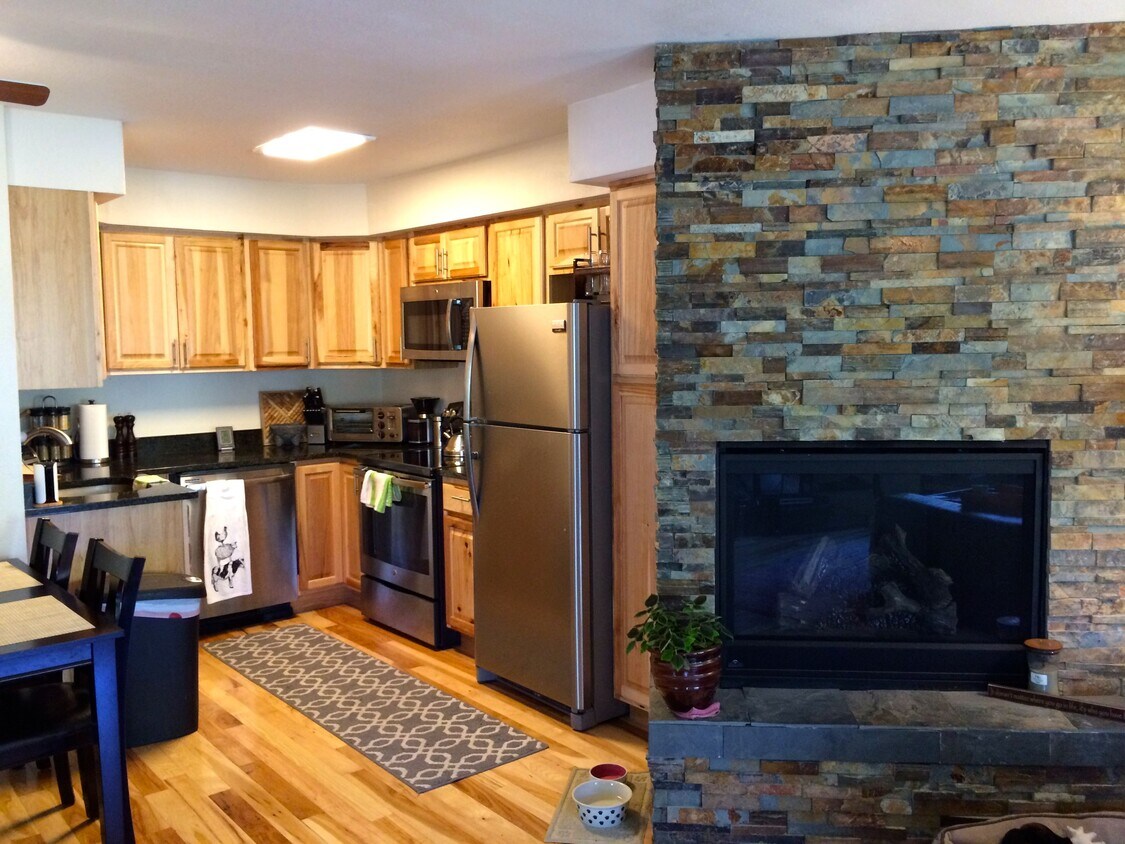 Building Photo - 2920 Hager Lane