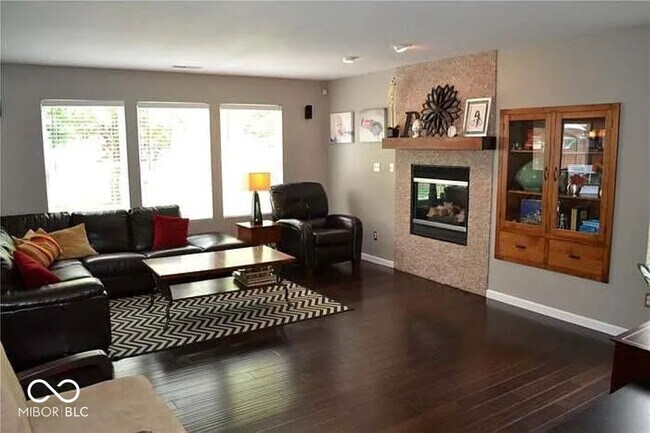 Foto del edificio - 12906 Pleasant View Ln