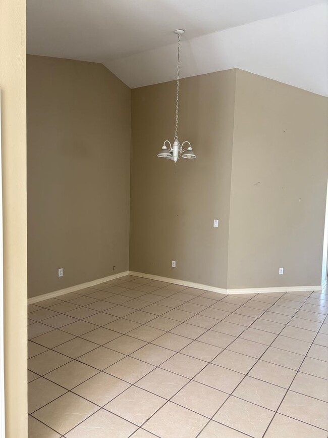 Foto del edificio - 118 Summerwood Dr