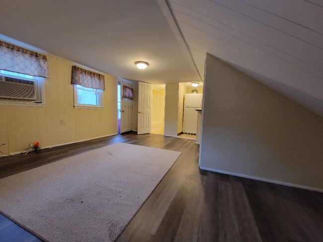 Building Photo - 1000 Grandview Dr
