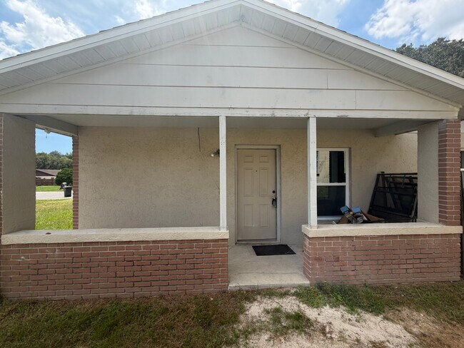 Building Photo - 11510 Valencia Dr