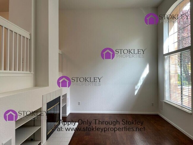 Foto del edificio - 6016 Condor St