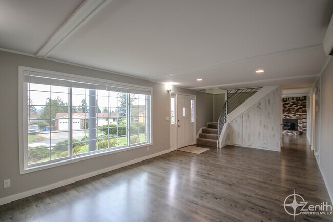 Foto del edificio - 3035 NW Norwood St