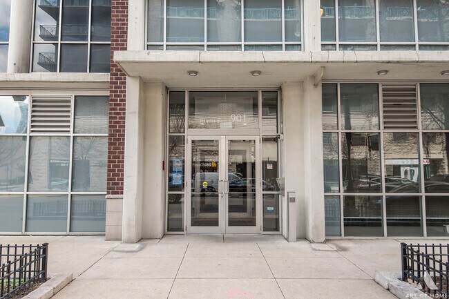 Foto del edificio - 901 W Madison St