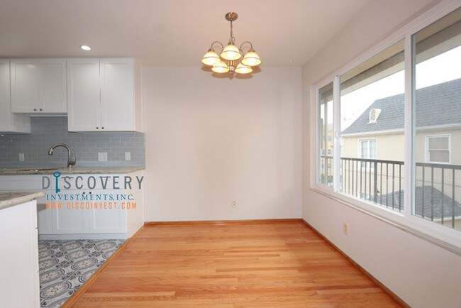 Foto del edificio - 221 Wayne Ave