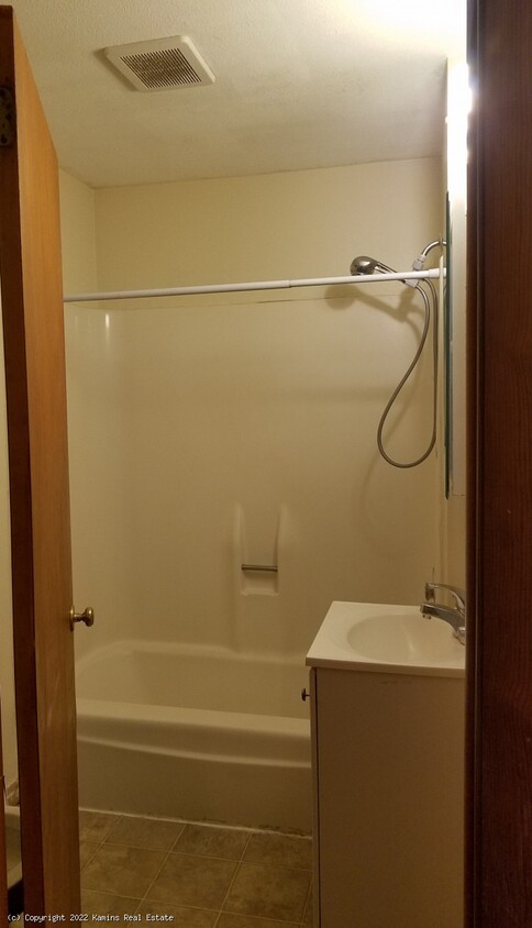 Bathroom - 21 Ball Ln