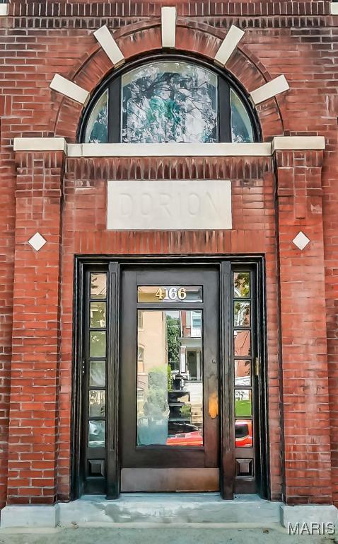 Foto del edificio - 4166 Russell Blvd